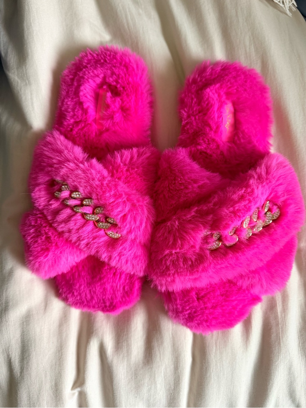 Lilly Pulitzer Hot Pink Faux Fur Slide Slippers with Rhinestone Chain